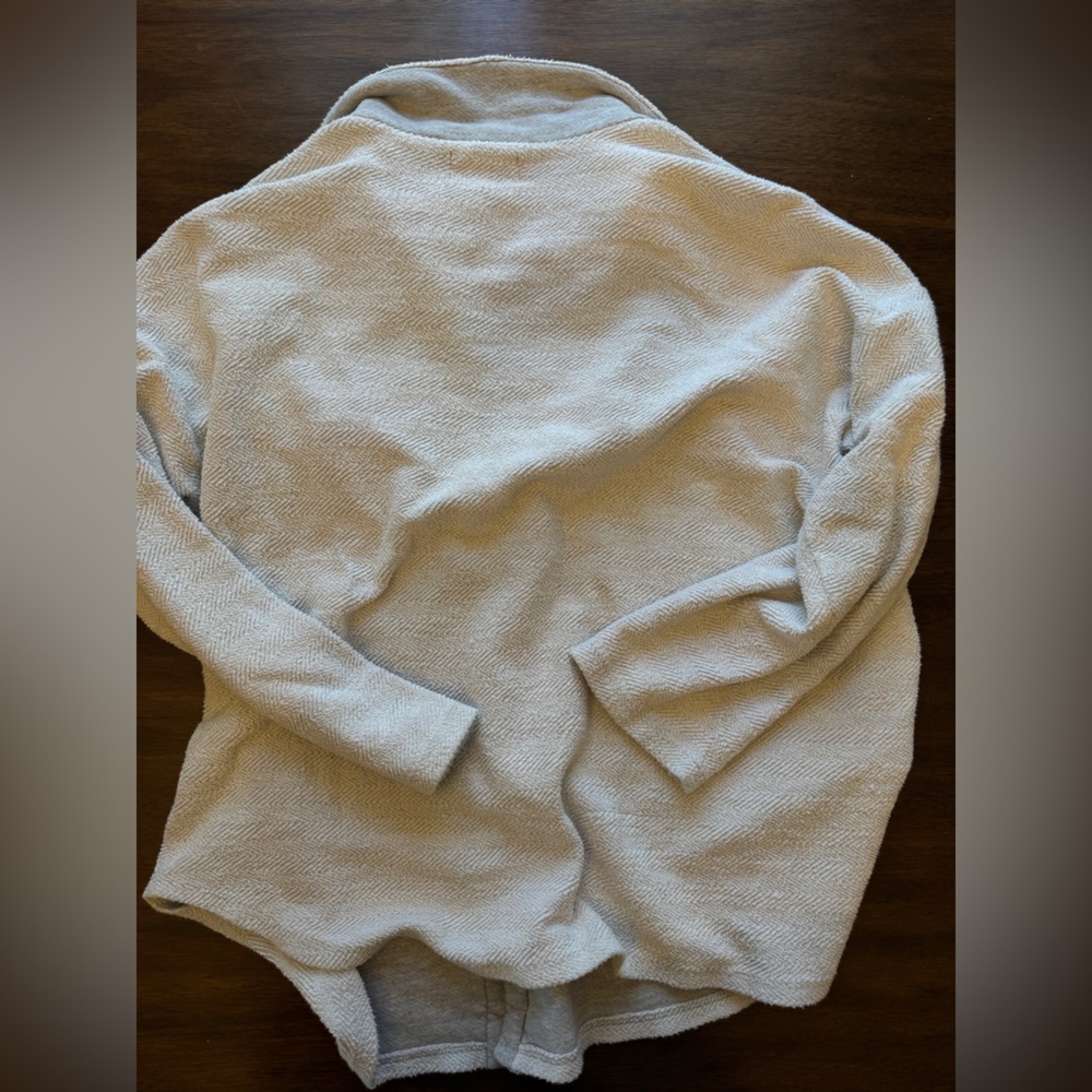 aerie and Bucket list boutique Crewneck & Henley Sweater sweatshirt bundle Lot - Picture 10 of 10